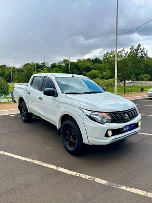 MITSUBISHI L200 TRITON 2.4 16V TURBO DIESEL GL CD 4X4 MANUAL